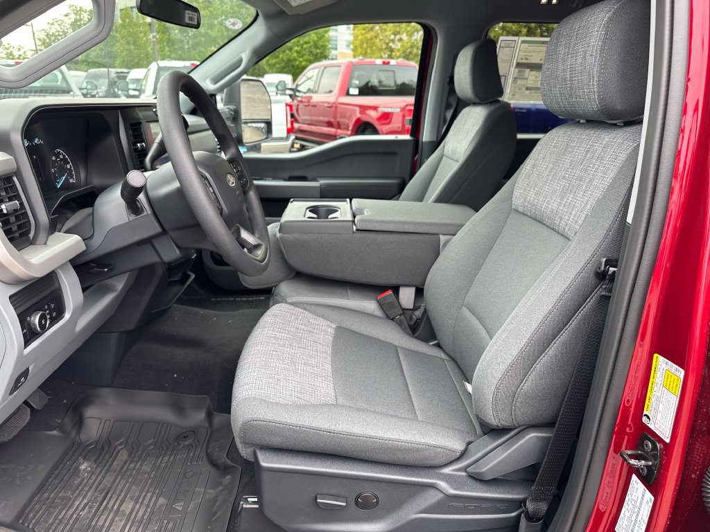 New 2026 Ford F250 4x4 Crew Cab Super Duty image 14