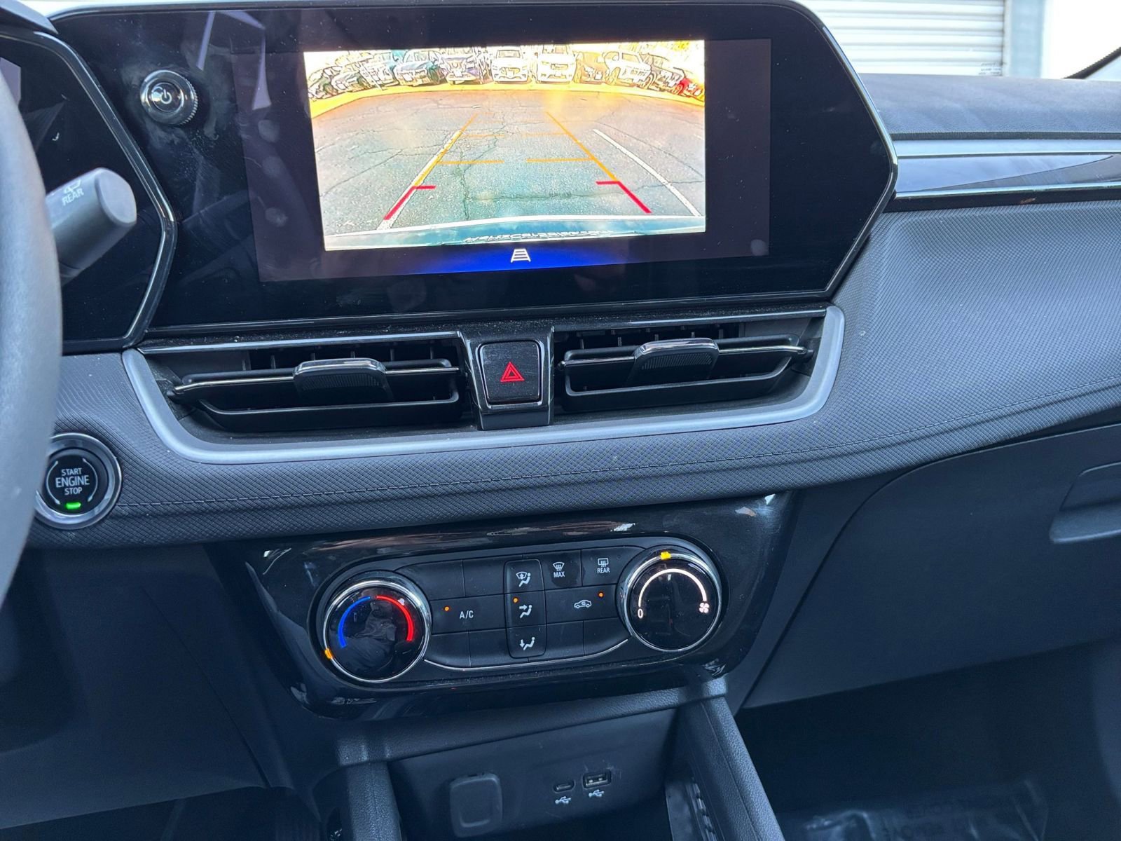 Used 2025 Chevrolet TrailBlazer LT image 17