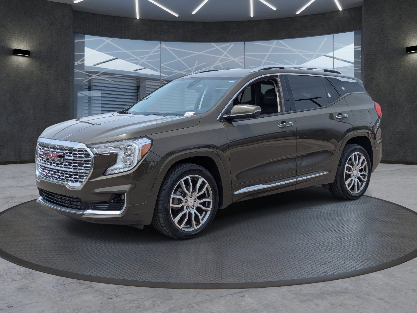Certified 2023 GMC Terrain Denali AWD/4WD image 2
