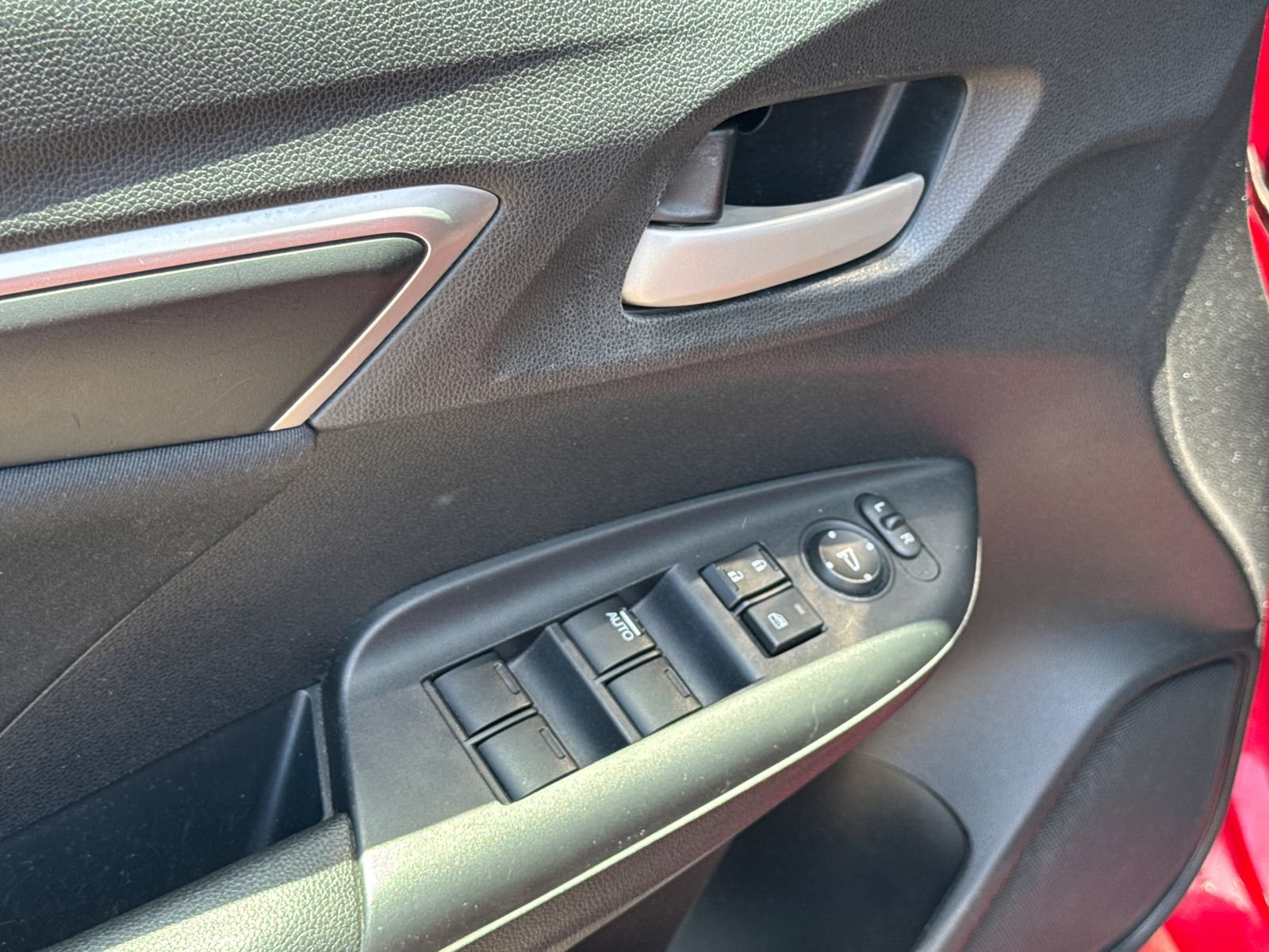 Used 2015 Honda Fit LX image 18
