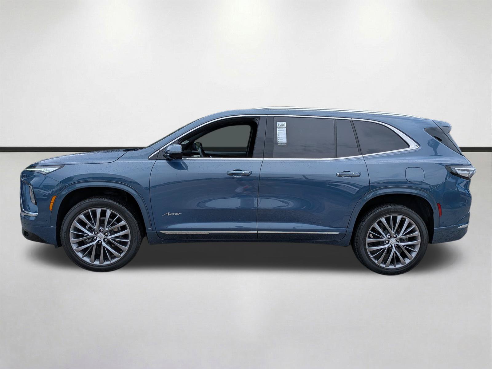 Used 2025 Buick Enclave Avenir w/ Super Cruise Package FWD image 7