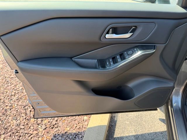 New 2026 Nissan Rogue SV w/ Cold Weather Package FWD image 11