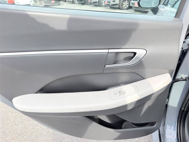 Used 2025 Hyundai Sonata SEL FWD image 19