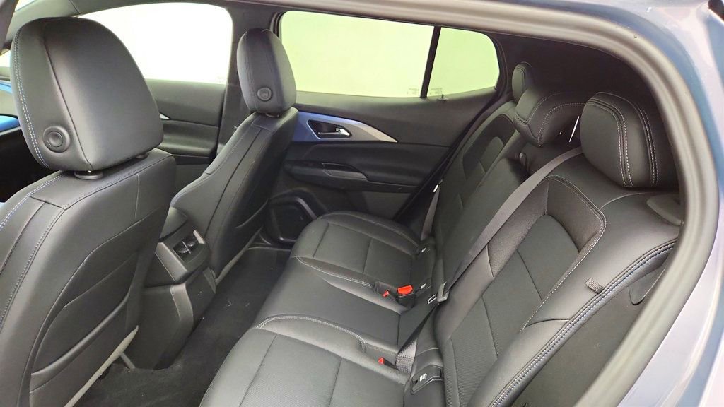 Used 2024 Chevrolet Equinox EV LT FWD image 20