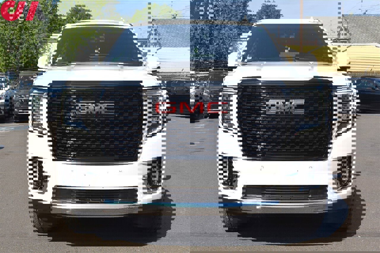 Used 2022 GMC Yukon XL Denali image 7