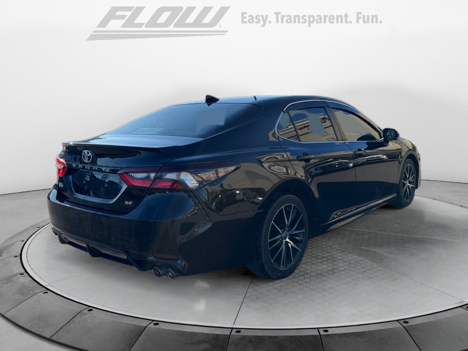 Used 2022 Toyota Camry SE image 7