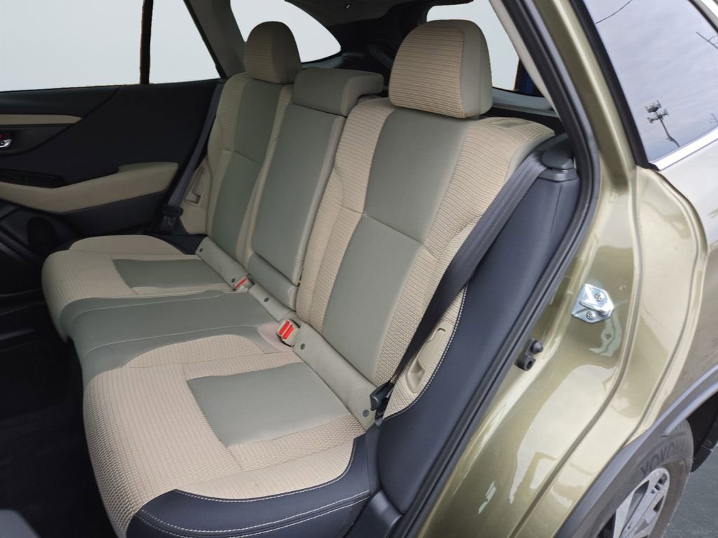 Certified 2022 Subaru Outback Premium image 13