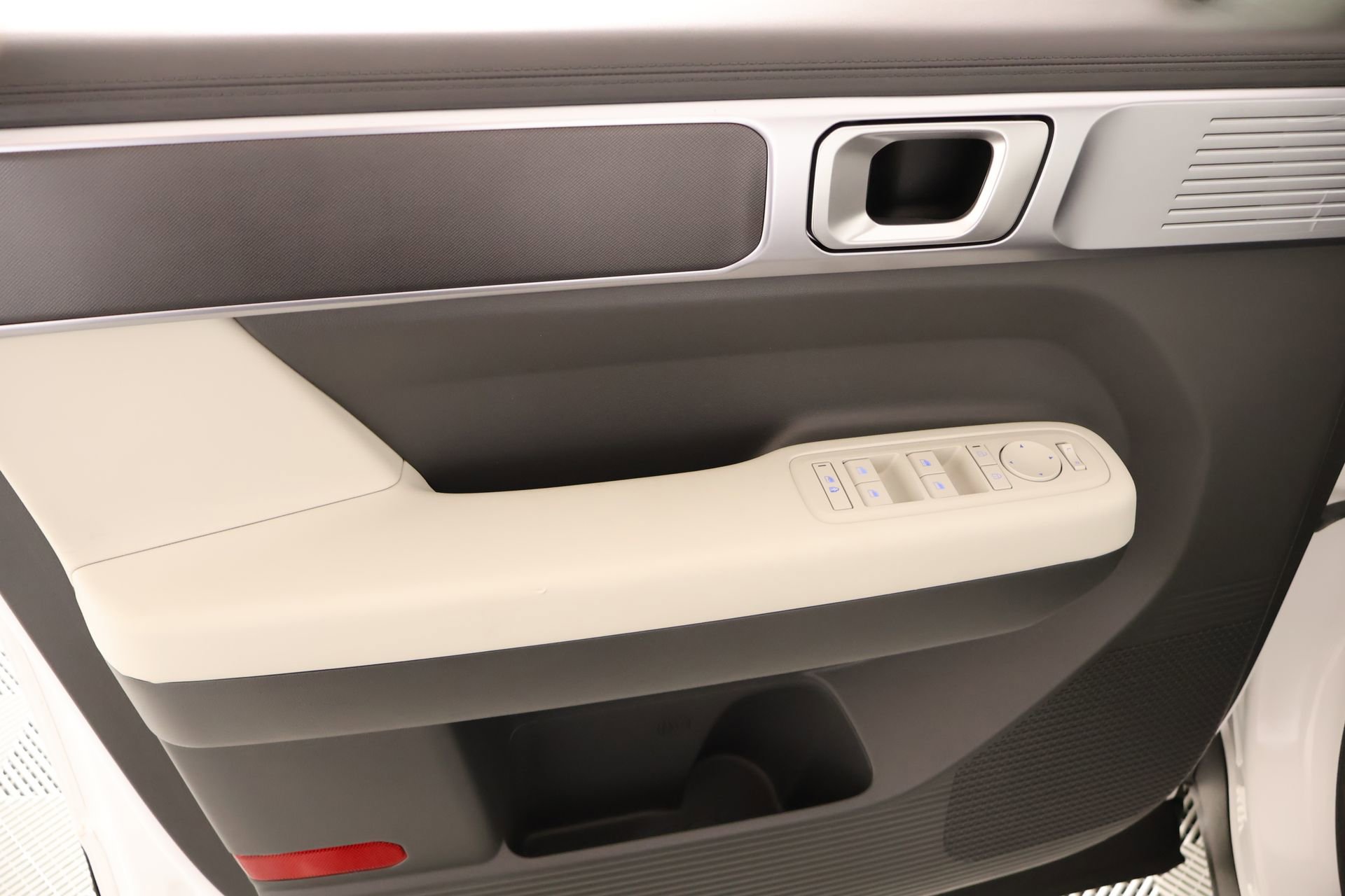 Used 2026 Hyundai Santa Fe SE FWD image 15