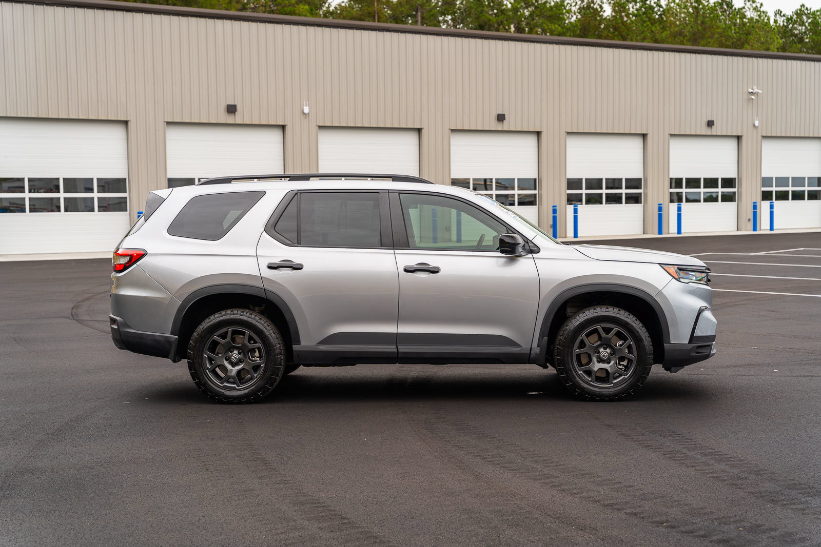 Used 2024 Honda Pilot TrailSport image 9