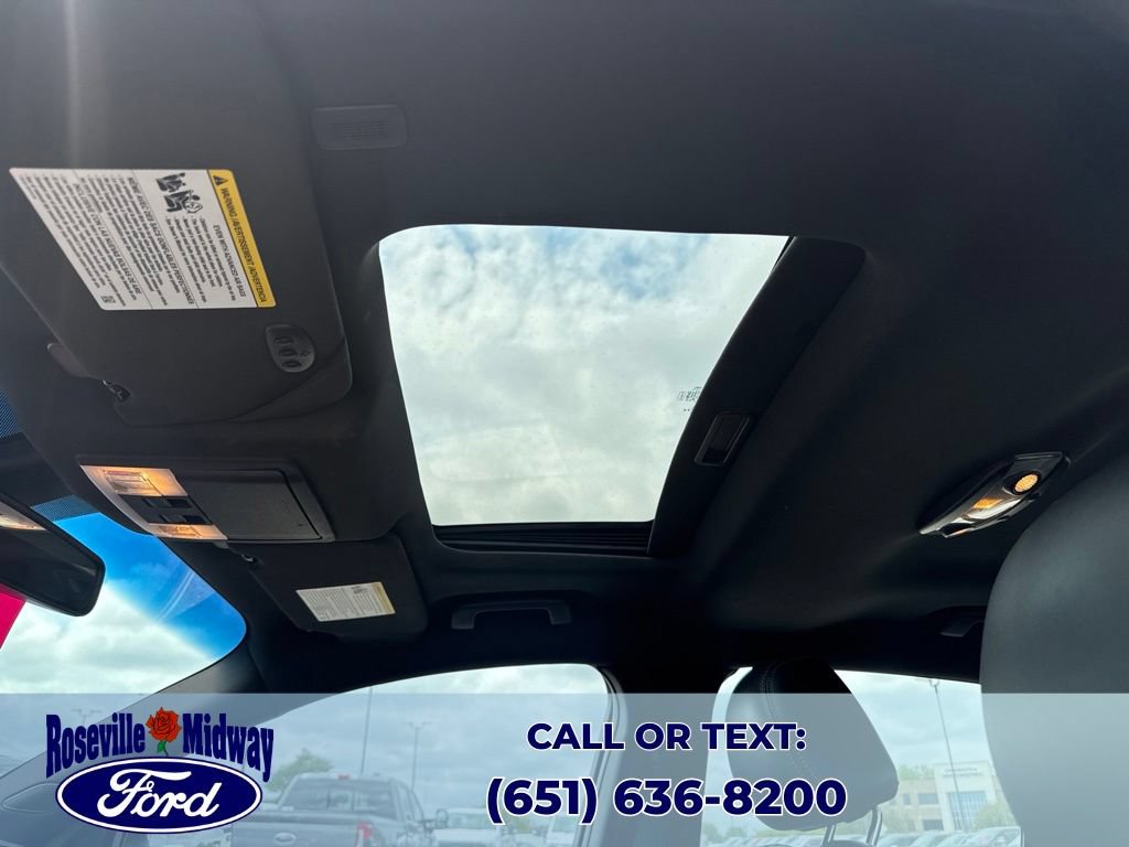 Used 2017 Ford Taurus SHO w/ Driver Assist Package AWD/4WD image 27