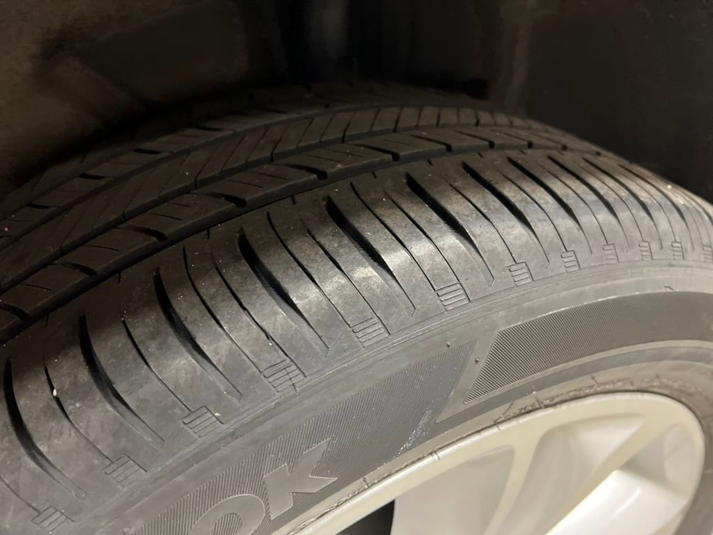 Certified 2021 Buick Encore GX Preferred w/ Cold Weather Comfort Package image 11