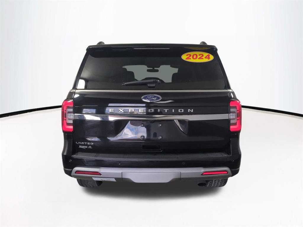 Used 2024 Ford Expedition Limited AWD/4WD image 6