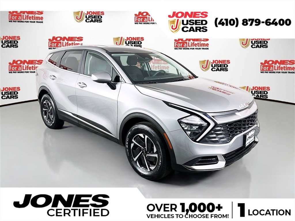 Used 2023 Kia Sportage LX image 1