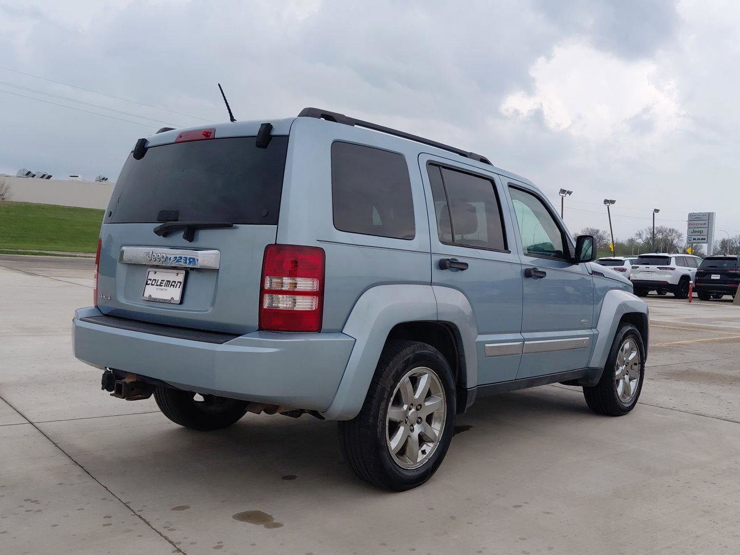 Used 2012 Jeep Liberty Sport AWD/4WD image 5