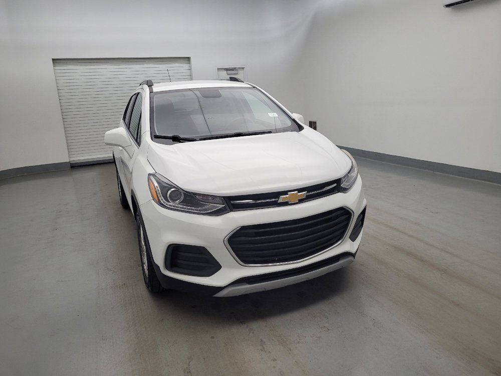 Used 2020 Chevrolet Trax LT w/ LT Convenience Package FWD image 14