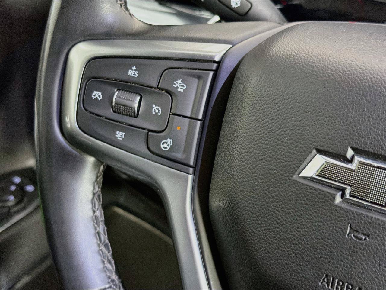 Used 2024 Chevrolet Silverado 1500 RST w/ Redline Edition AWD/4WD image 19