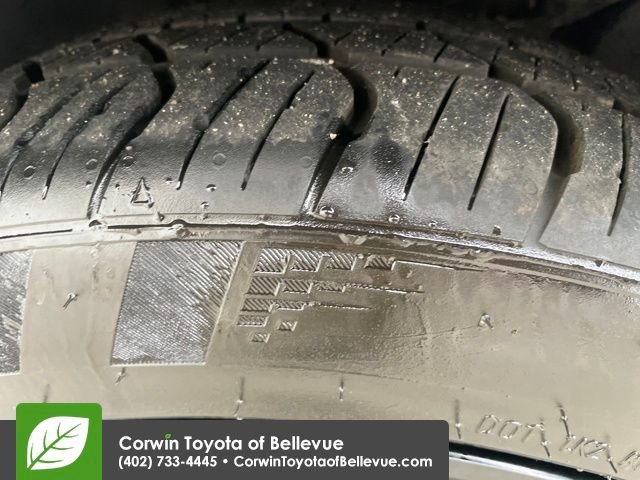 Used 2025 Toyota Camry SE image 17