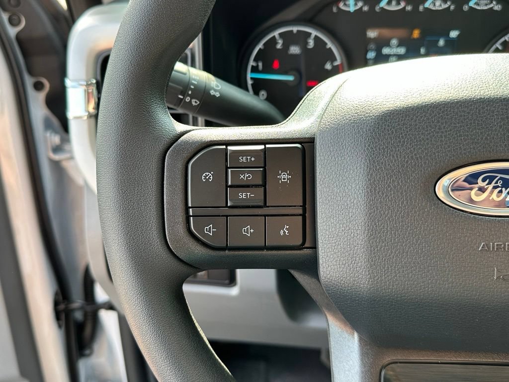 New 2026 Ford F550 4x4 Regular Cab Super Duty image 10