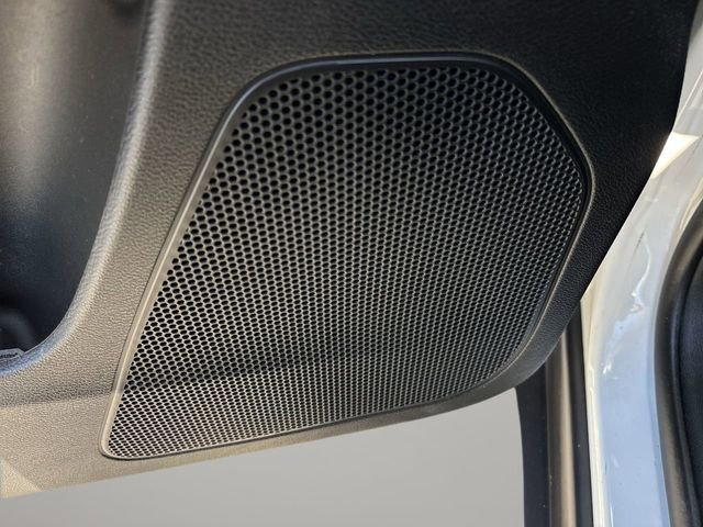 Used 2018 Jeep Cherokee Latitude w/ Safety Group image 20