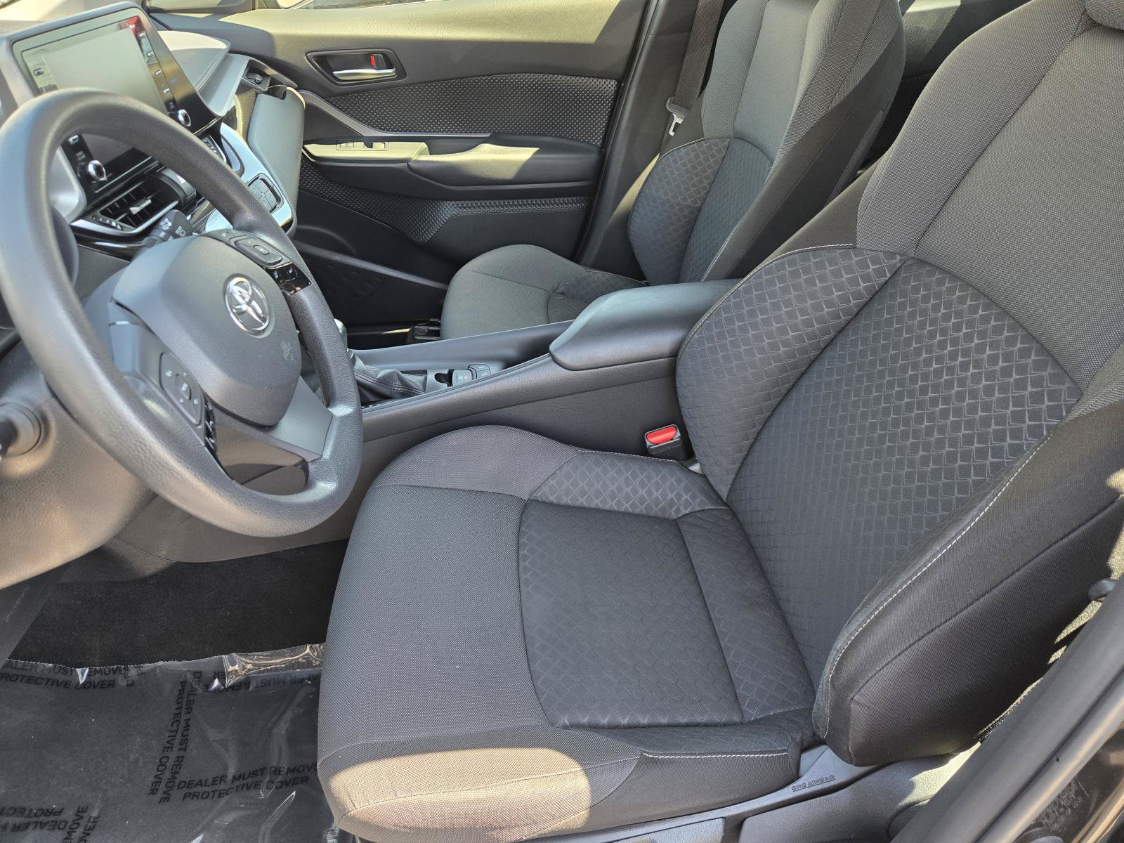 Used 2021 Toyota C-HR LE FWD image 22