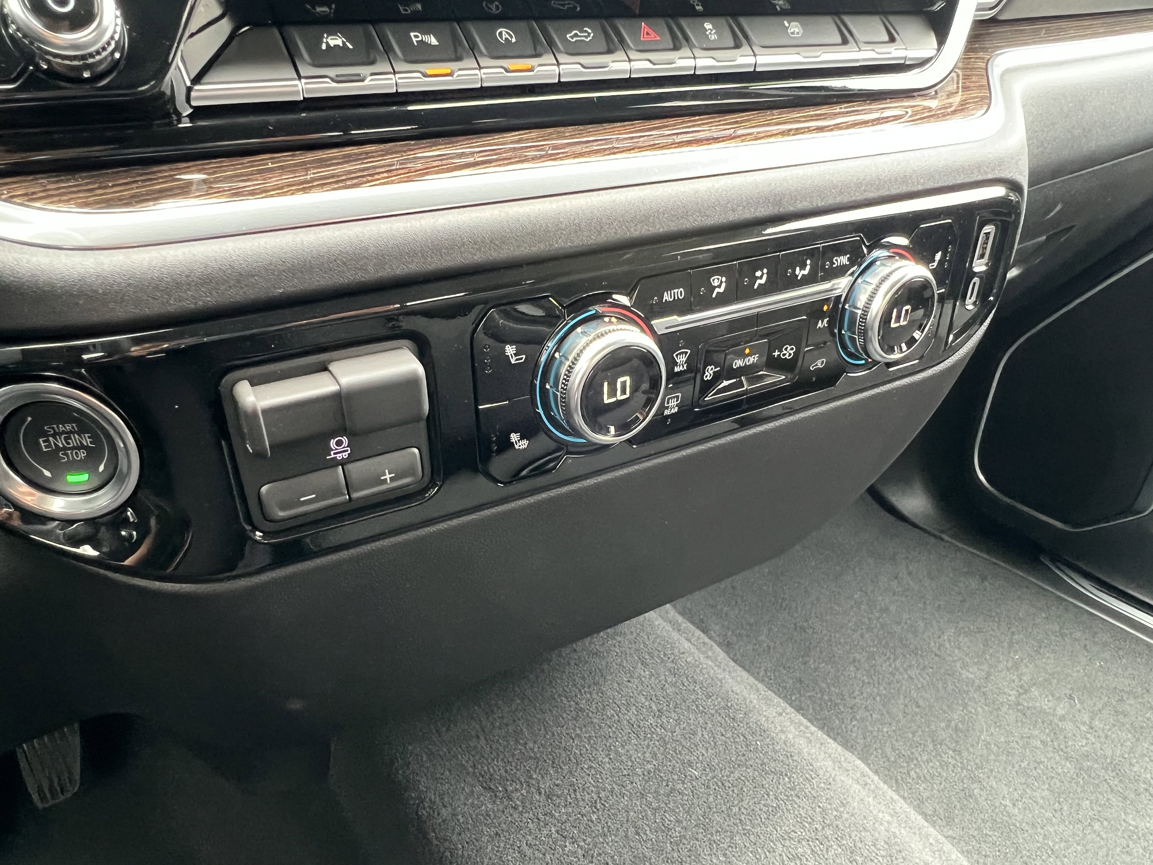 New 2026 GMC Sierra 1500 SLE w/ Preferred Package image 27