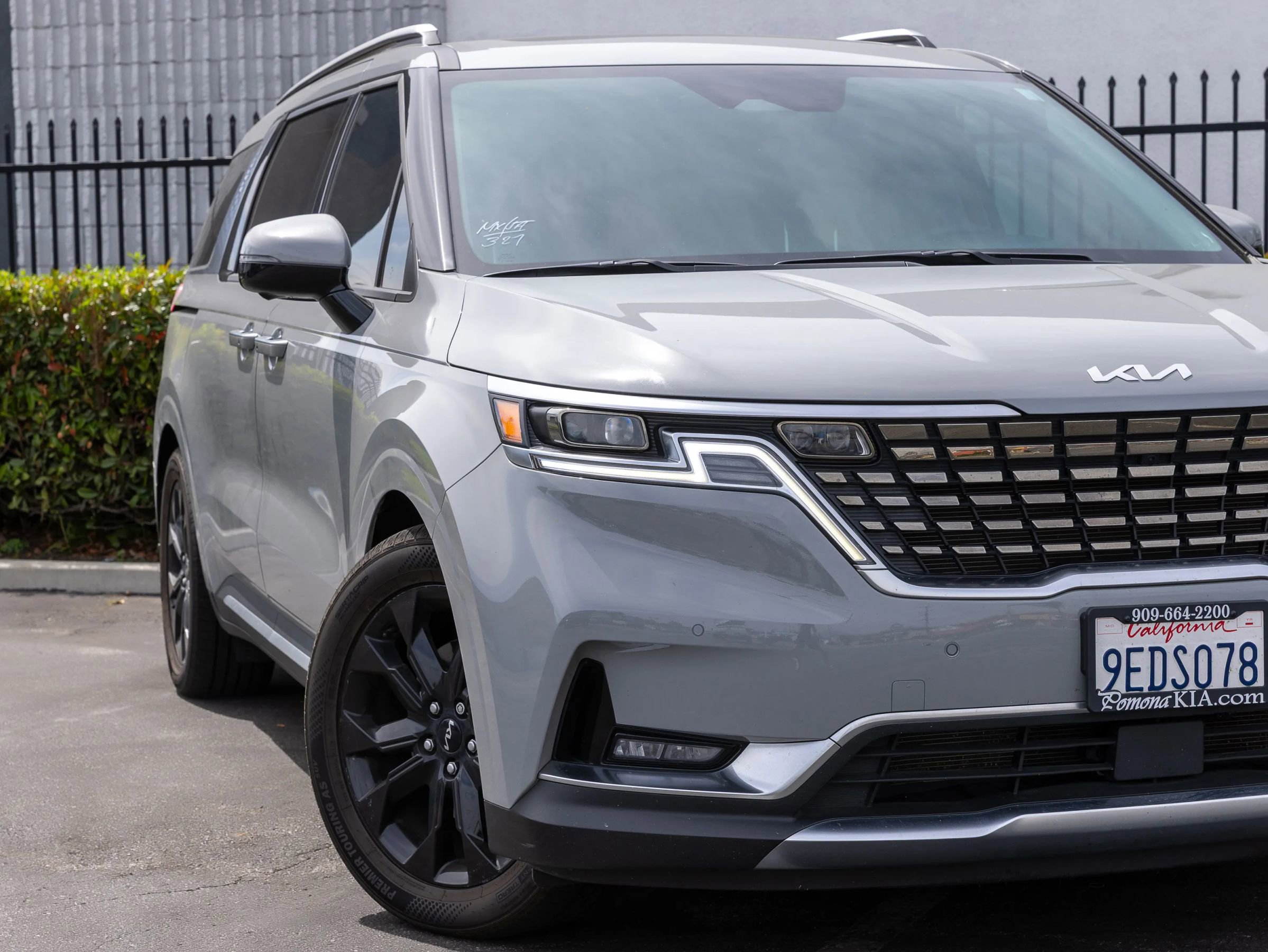 Used 2022 Kia Carnival SX Prestige image 13