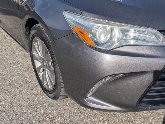 Used 2015 Toyota Camry XLE FWD image 2
