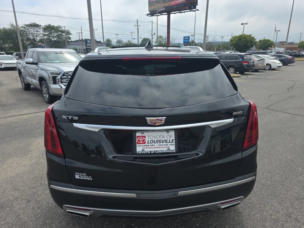 Used 2024 Cadillac XT5 Premium Luxury w/ LPO, Floor Liner Package AWD/4WD image 6