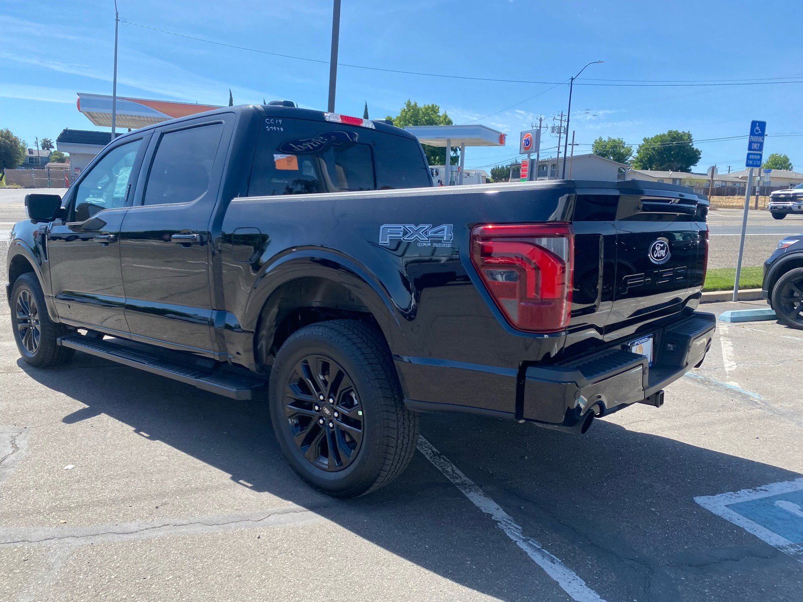 New 2026 Ford F150 Lariat w/ Equipment Group 502A High AWD/4WD image 6