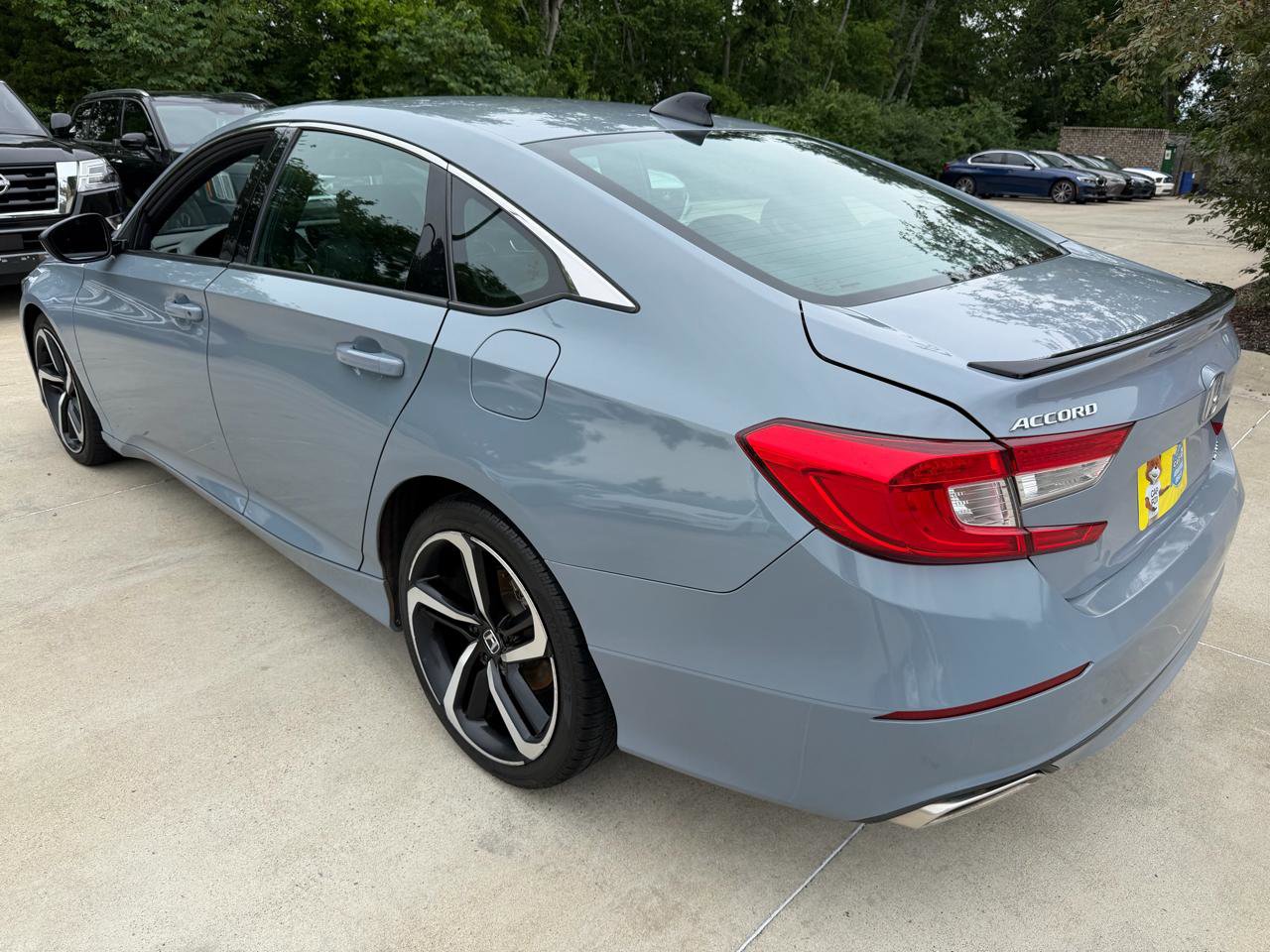 Used 2021 Honda Accord Sport image 7