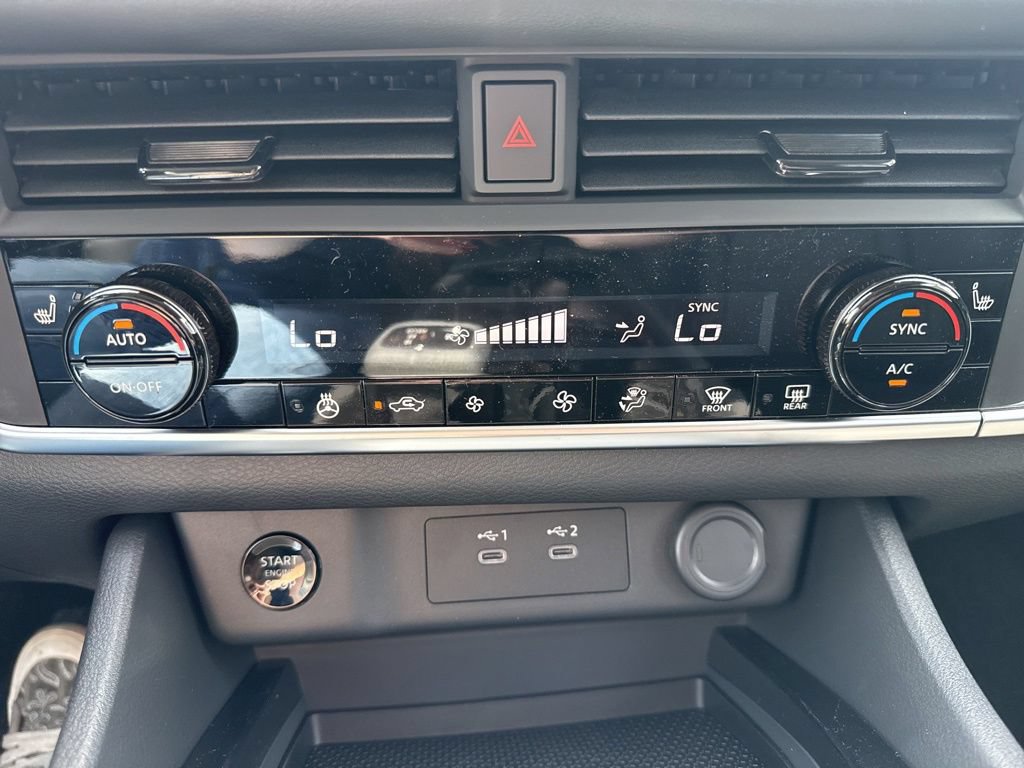 New 2026 Nissan Rogue Dark Armor AWD/4WD image 21