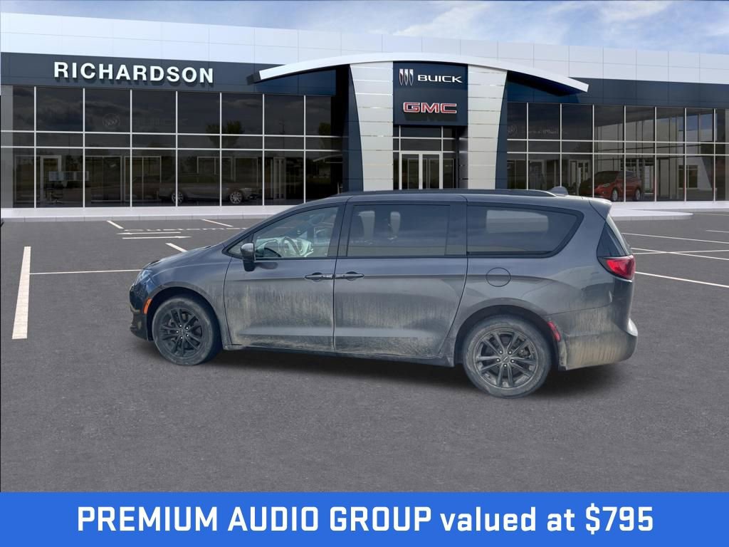 Used 2020 Chrysler Pacifica Touring-L w/ Advanced Safetytec Group AWD/4WD image 5