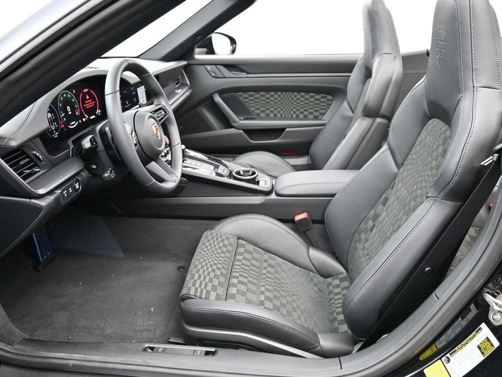Certified 2026 Porsche 911 Carrera S RWD image 7