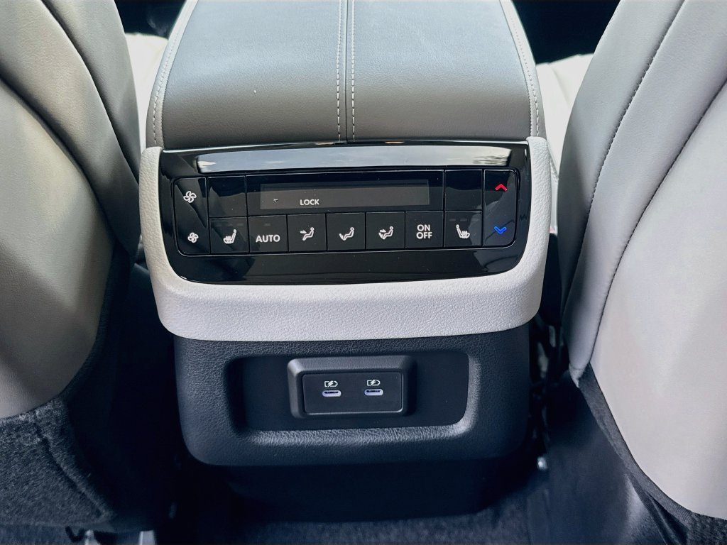 New 2027 INFINITI QX60 Luxe w/ Cargo Package FWD image 27