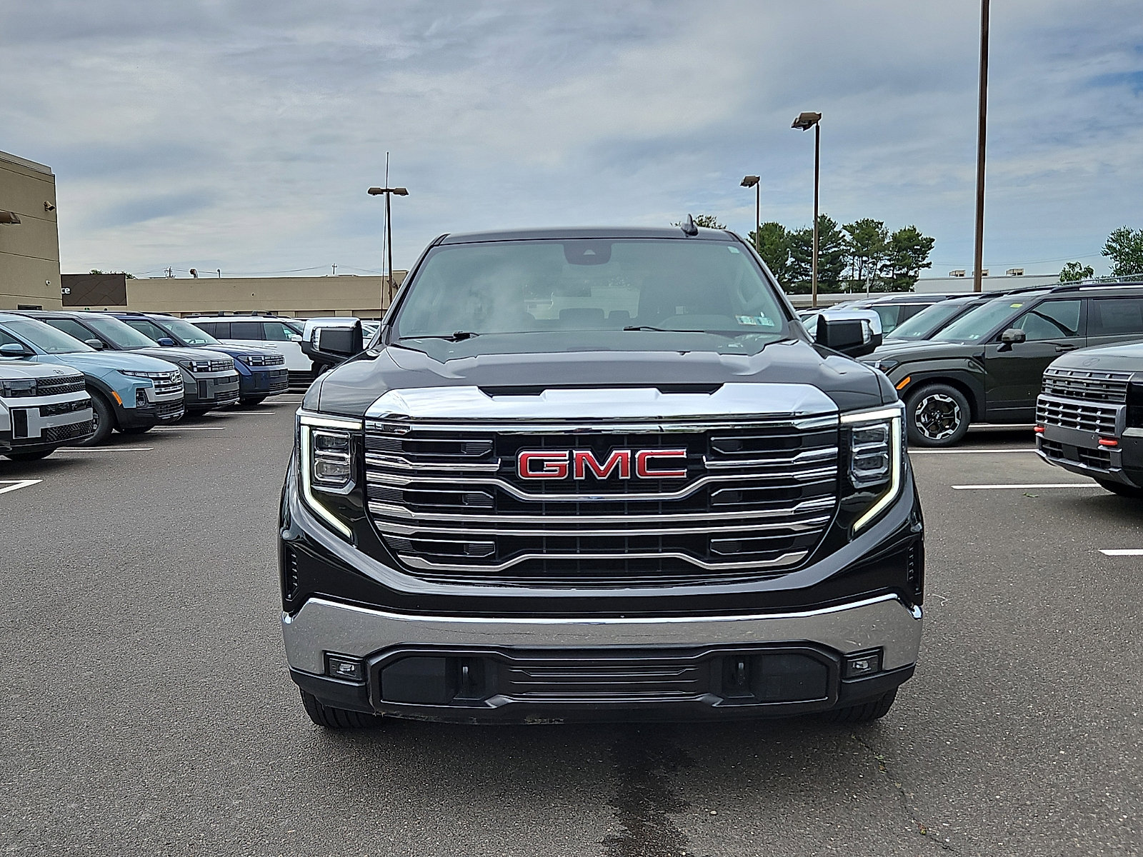 Used 2025 GMC Sierra 1500 SLT AWD/4WD video 2