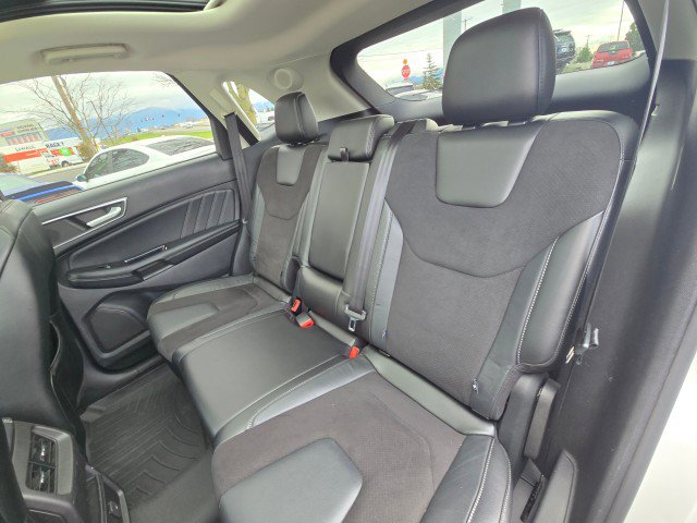Used 2015 Ford Edge Sport image 21