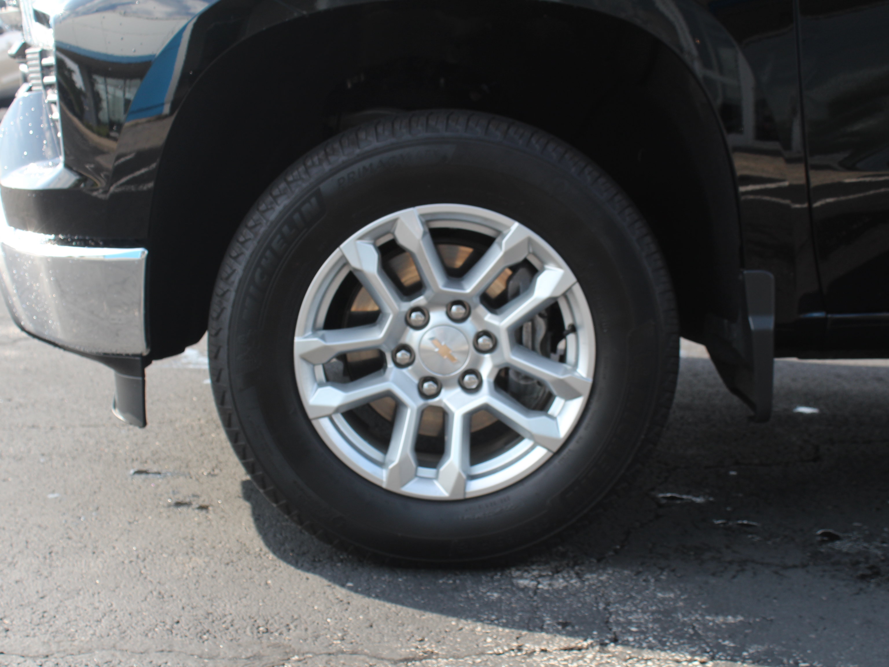 Certified 2026 Chevrolet Silverado 1500 LT AWD/4WD image 30