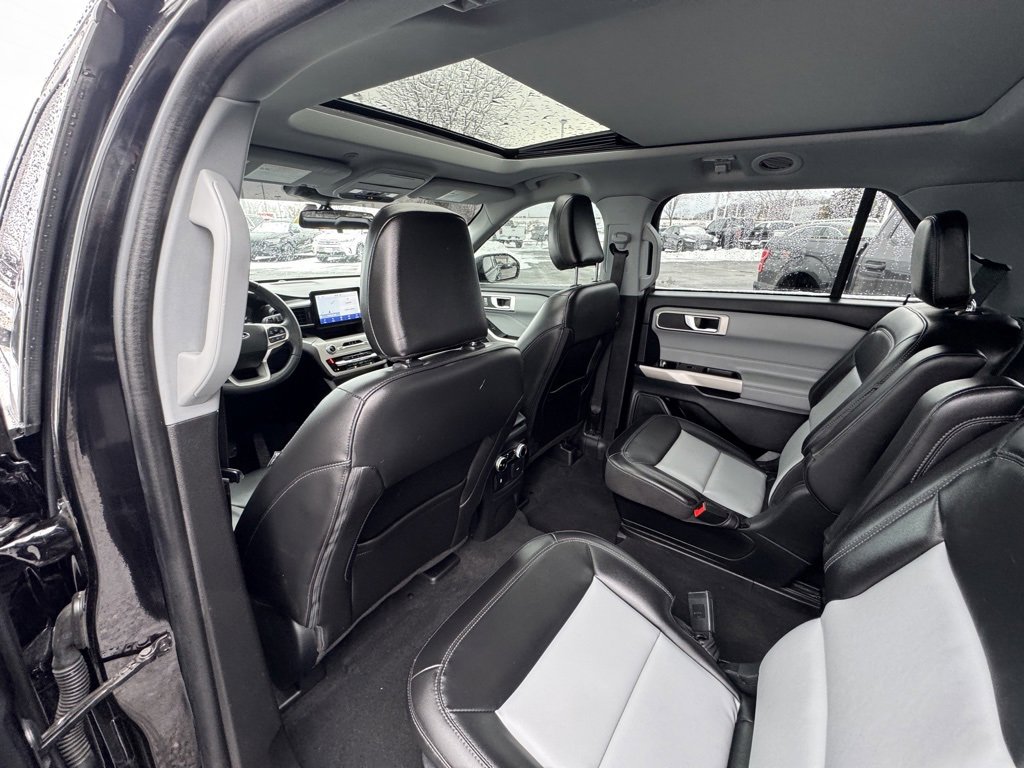 Certified 2023 Ford Explorer XLT w/ Equipment Group 202A image 12