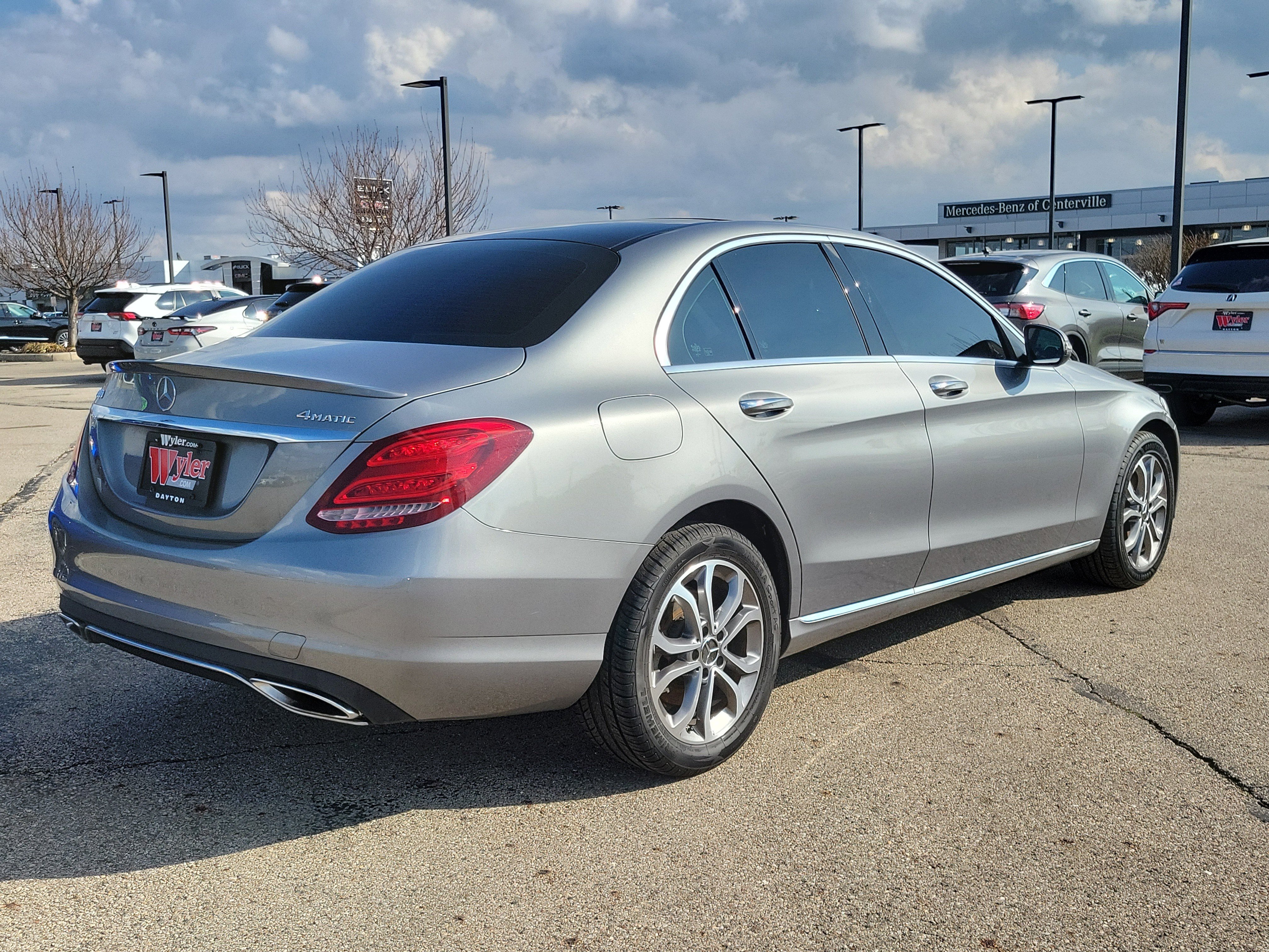 Used 2016 Mercedes-Benz C 300 4MATIC Sedan image 4