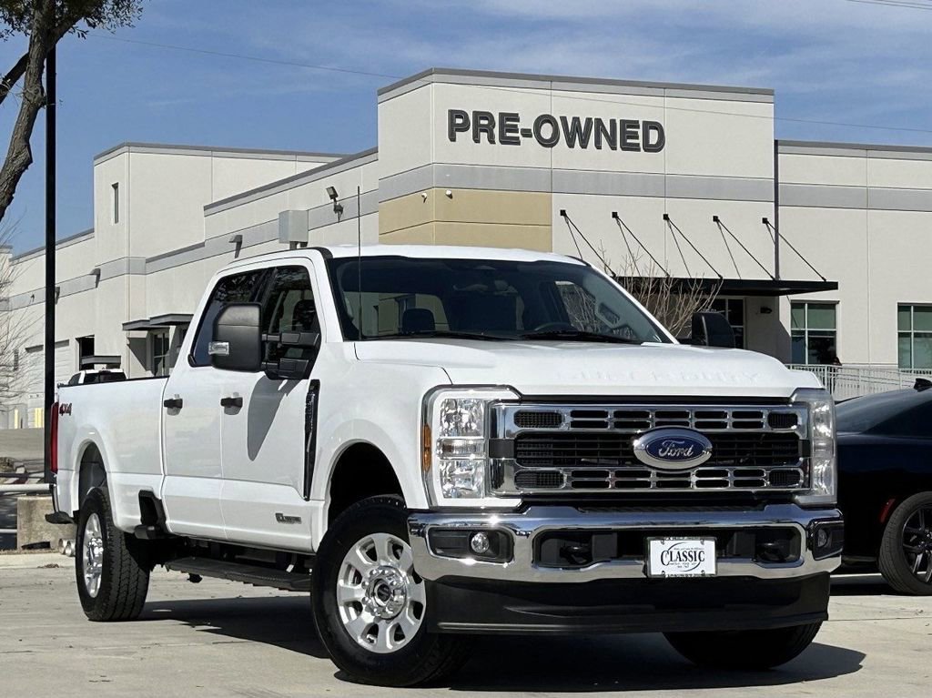 Used 2024 Ford F250 XLT image 2
