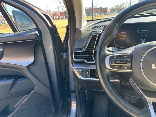 Used 2023 Kia Sportage EX image 29
