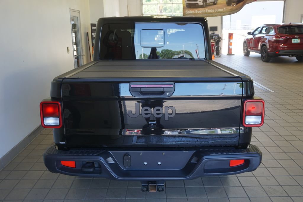 Used 2024 Jeep Gladiator Sport w/ Premium Package AWD/4WD image 17