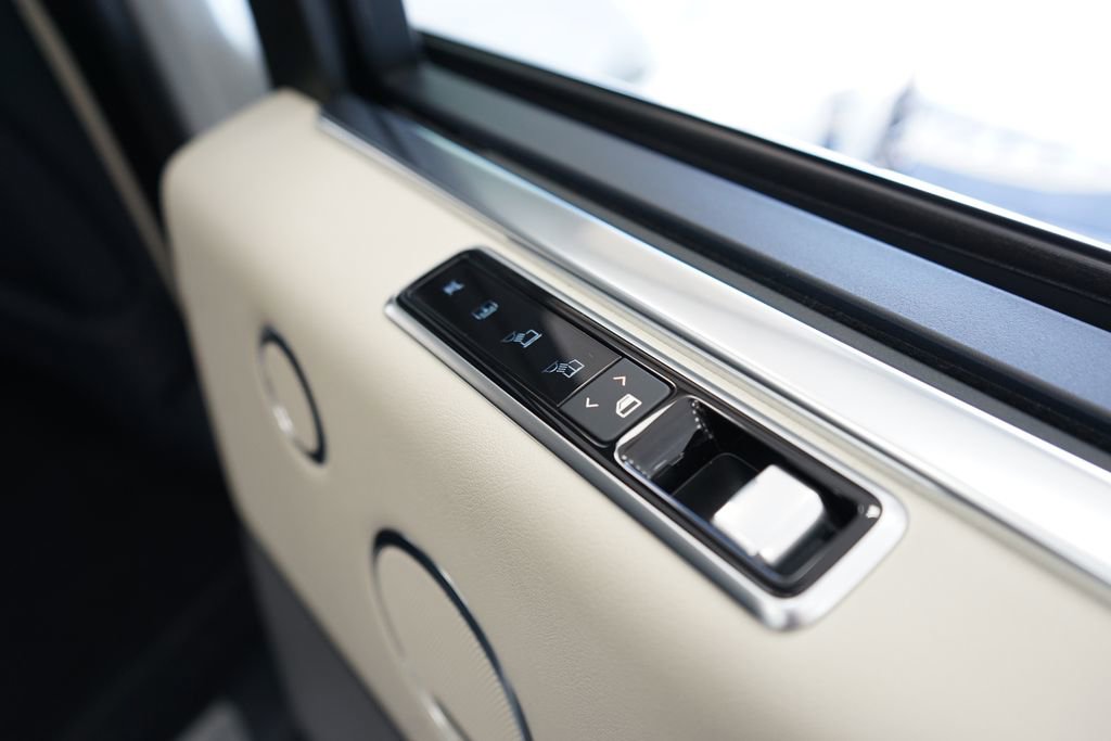 Used 2019 Land Rover Range Rover Long Wheelbase Supercharged image 60