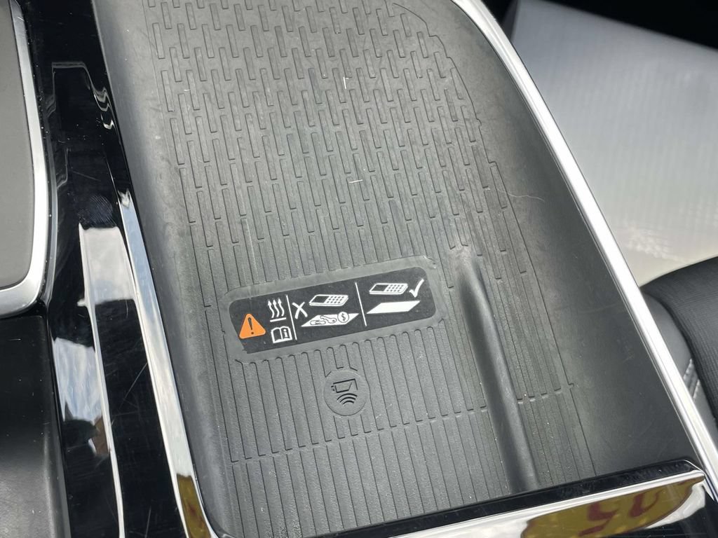 Used 2025 Buick Enclave Preferred FWD image 25