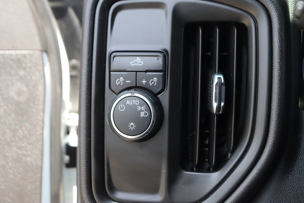 Used 2023 Chevrolet Silverado 1500 W/T w/ WT Value Package RWD image 19