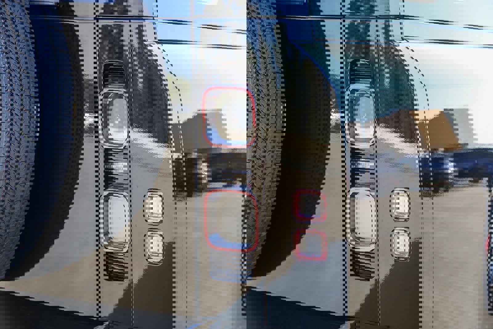 New 2025 Land Rover Defender 130 V8 image 8