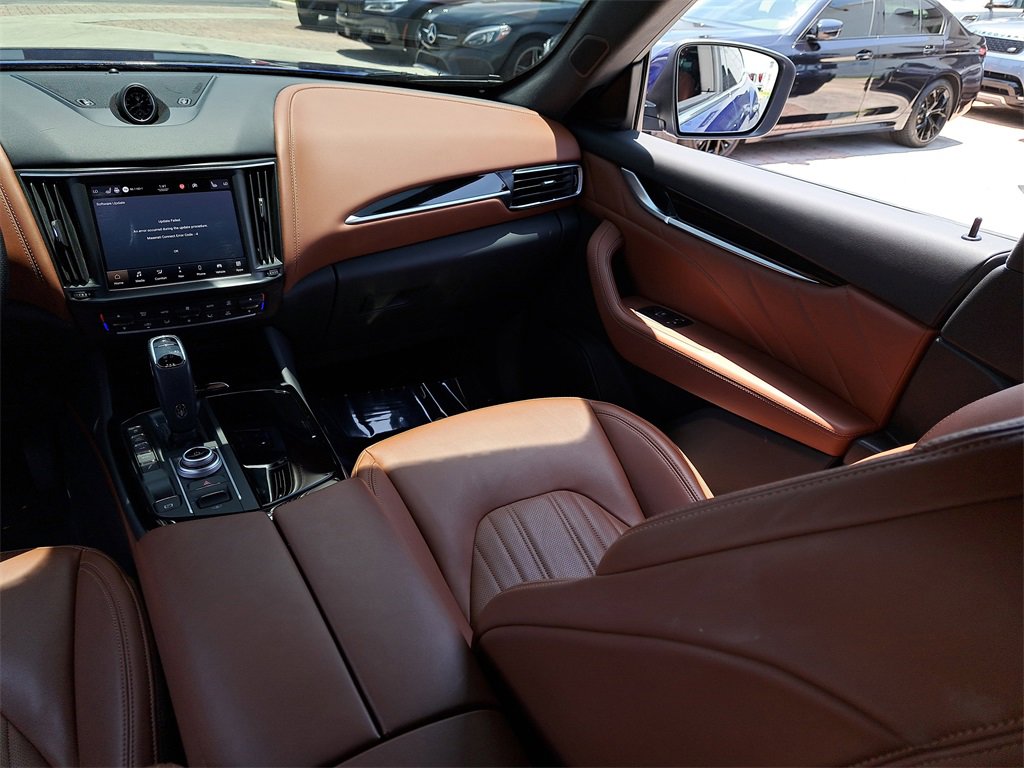 Used 2022 Maserati Levante Modena image 16