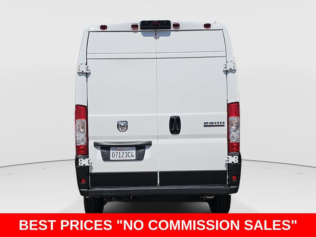 Used 2025 RAM ProMaster 2500 w/ Convenience Group FWD image 4