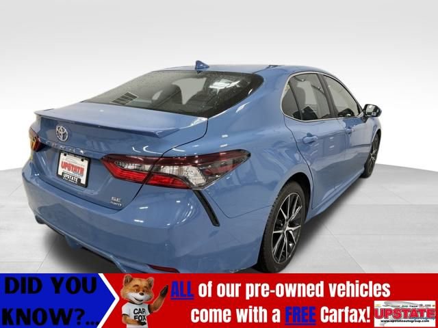 Used 2024 Toyota Camry SE image 10