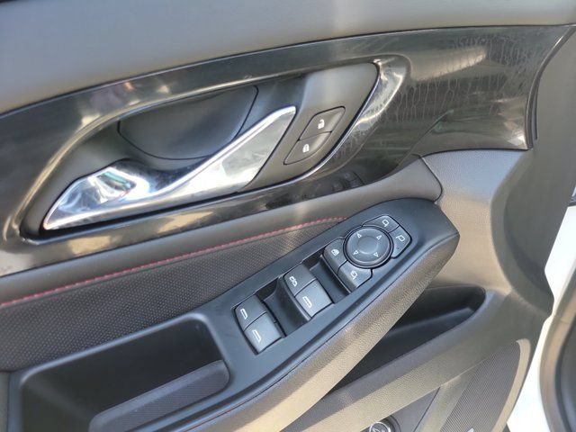 Used 2023 Chevrolet Traverse RS FWD image 15